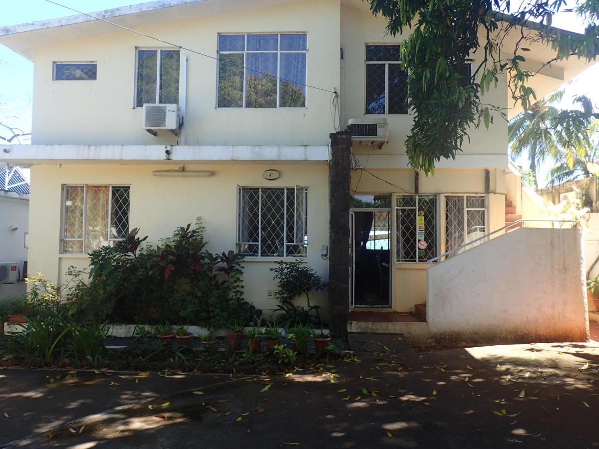 Le Cactus Guesthouse Terre Rouge  Dış mekan fotoğraf
