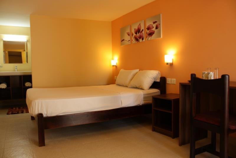 Le Cactus Guesthouse Terre Rouge  Dış mekan fotoğraf